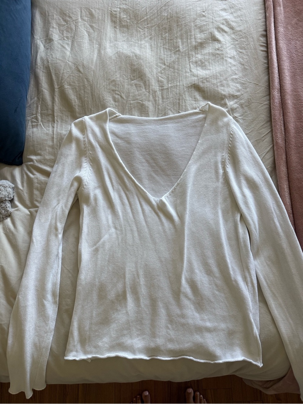 Brandy Melville White V Neck Knit